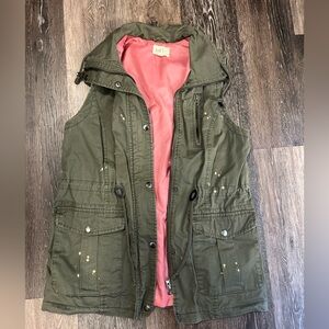 Jolt utility vest army green color size small